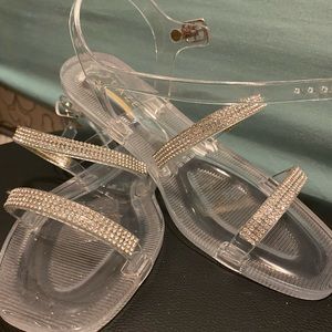 Transparente clear sandals size:7